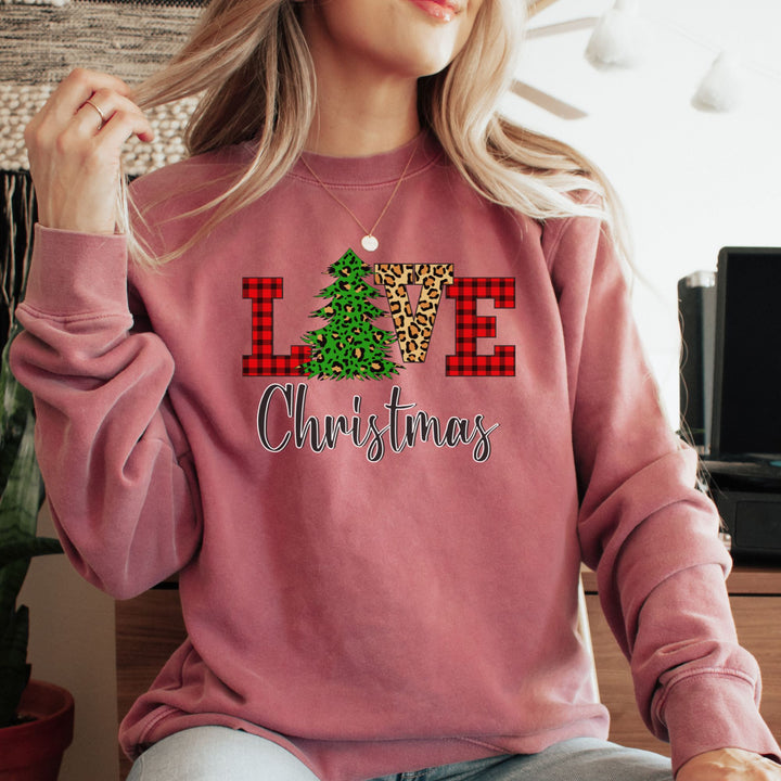 Love Christmas Sweatshirt, Family Christmas Party Santa Lover Holiday Sweatshirt Gift For Men Women