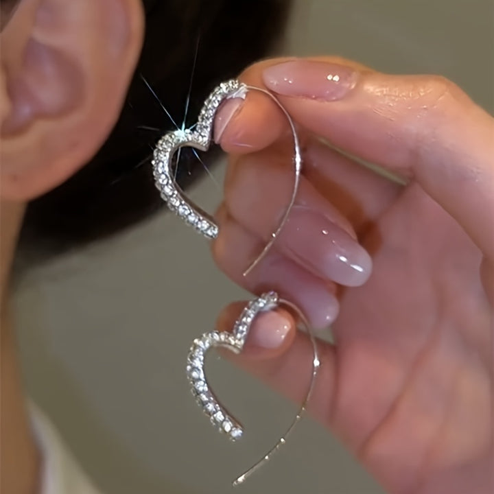 1 Pair Sparkling Heart-Shaped Earrings