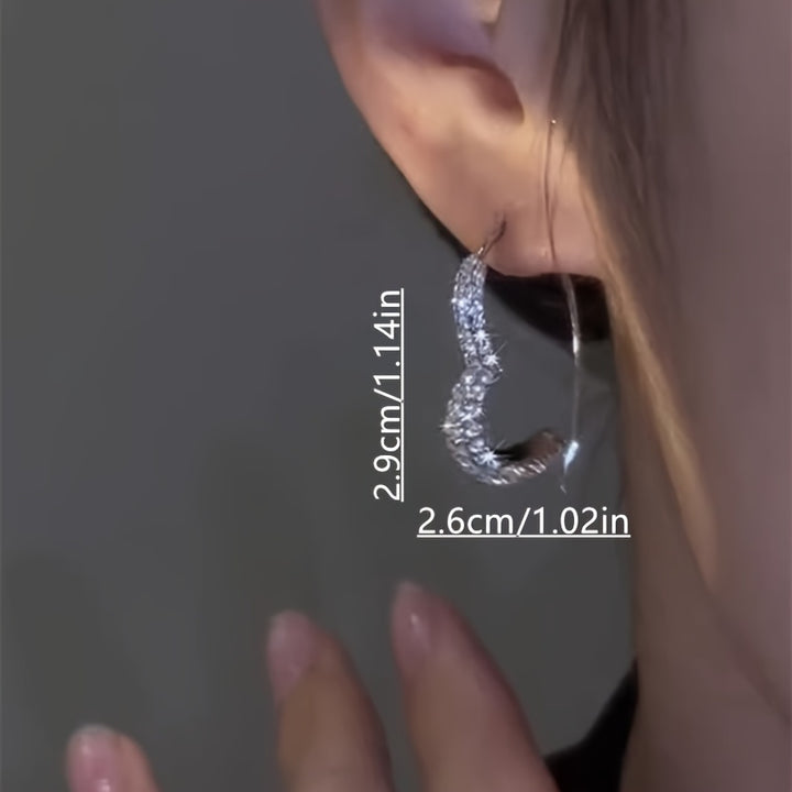 1 Pair Sparkling Heart-Shaped Earrings