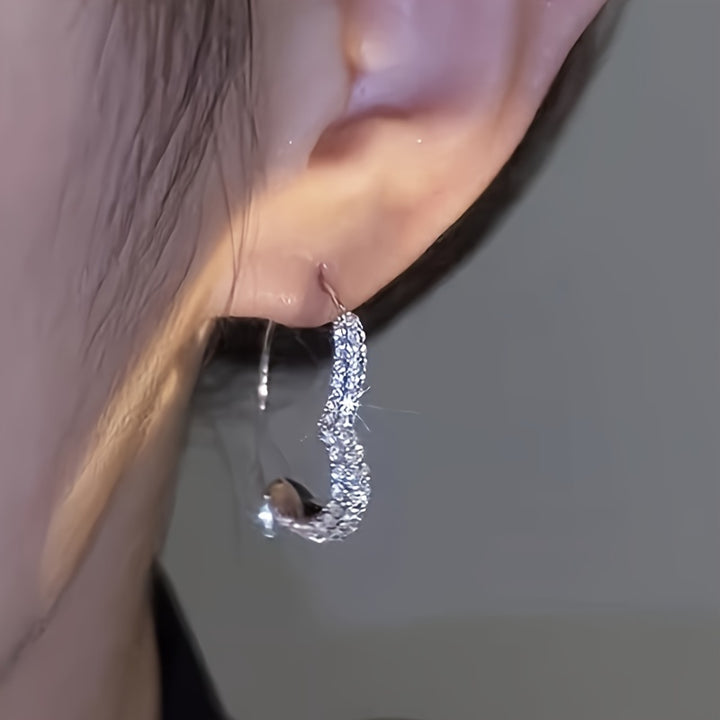 1 Pair Sparkling Heart-Shaped Earrings